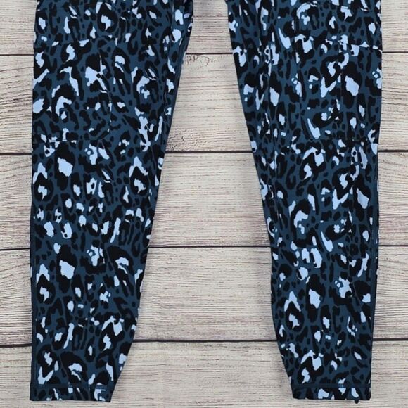 Sweaty Betty x Merrell Ascend Power Cargo Workout Pocket Legging Size 10 Cheetah - Picture 4 of 11